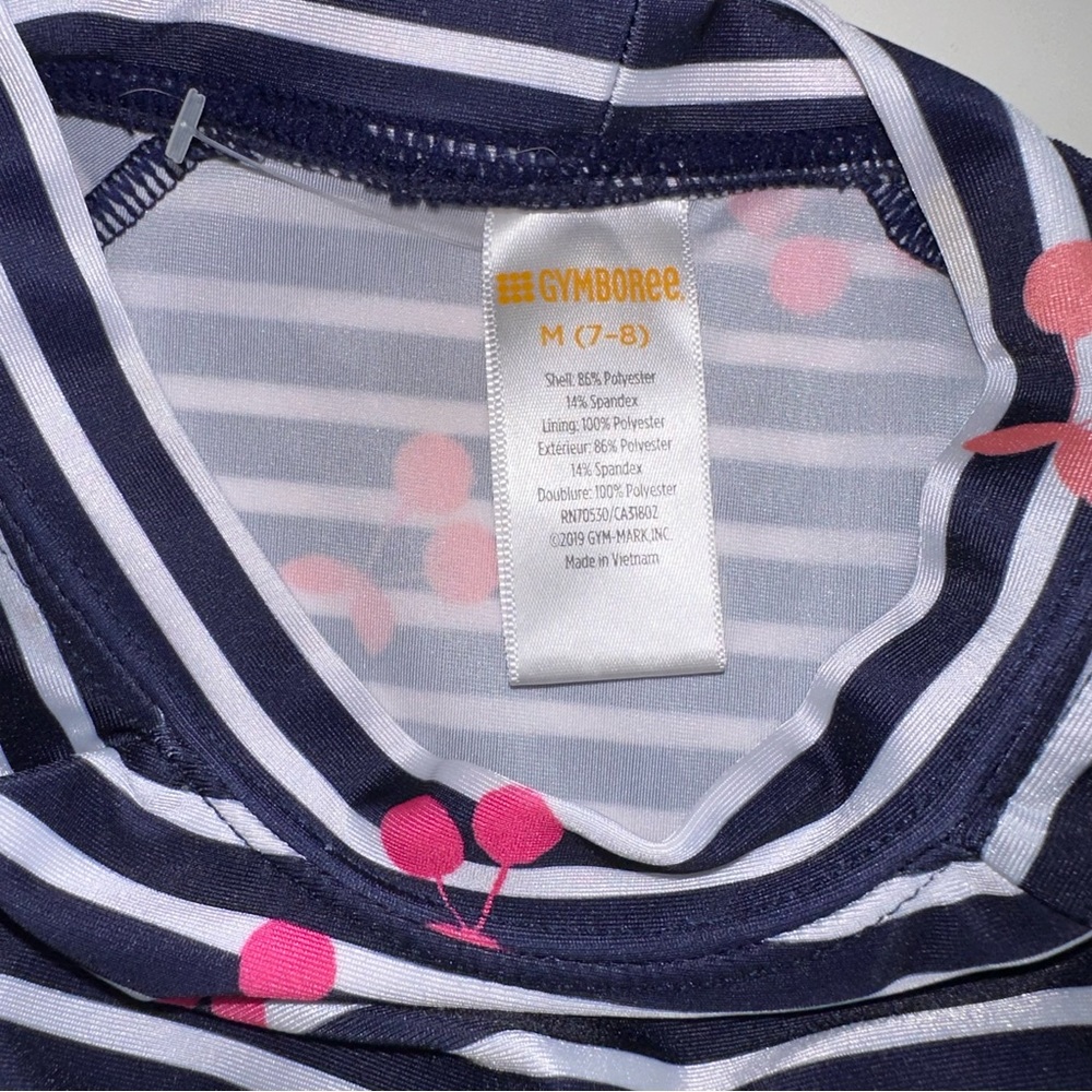 🙂4/$20 Gymboree Rash Guard - Picture 3 of 4